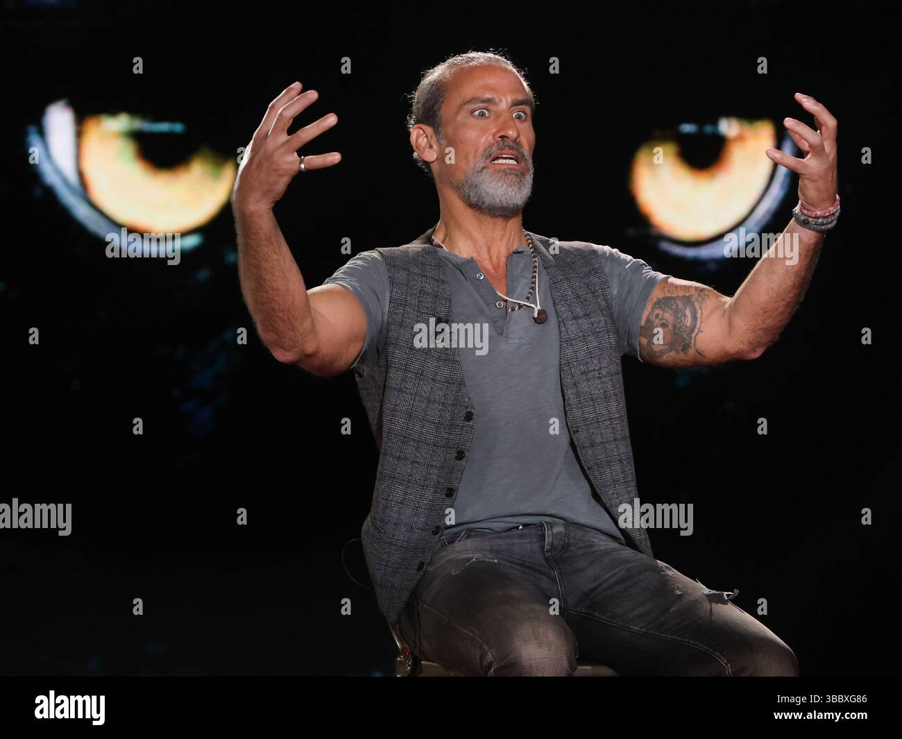 Rome, Italy. 17th May, 2025. Rome, Rai studios ex Dear, TV show 