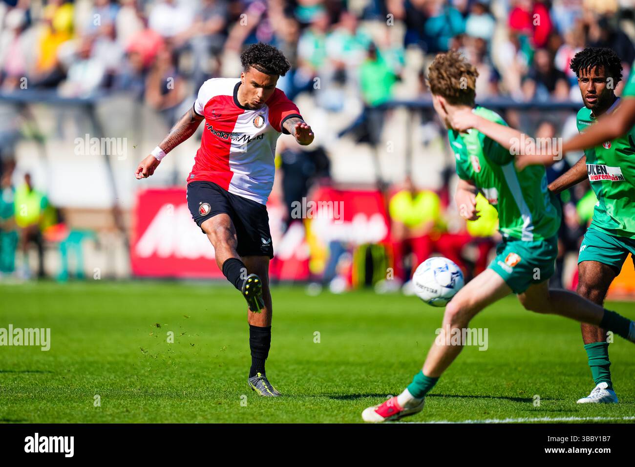 A Journey Through the Dutch Youth Ranks