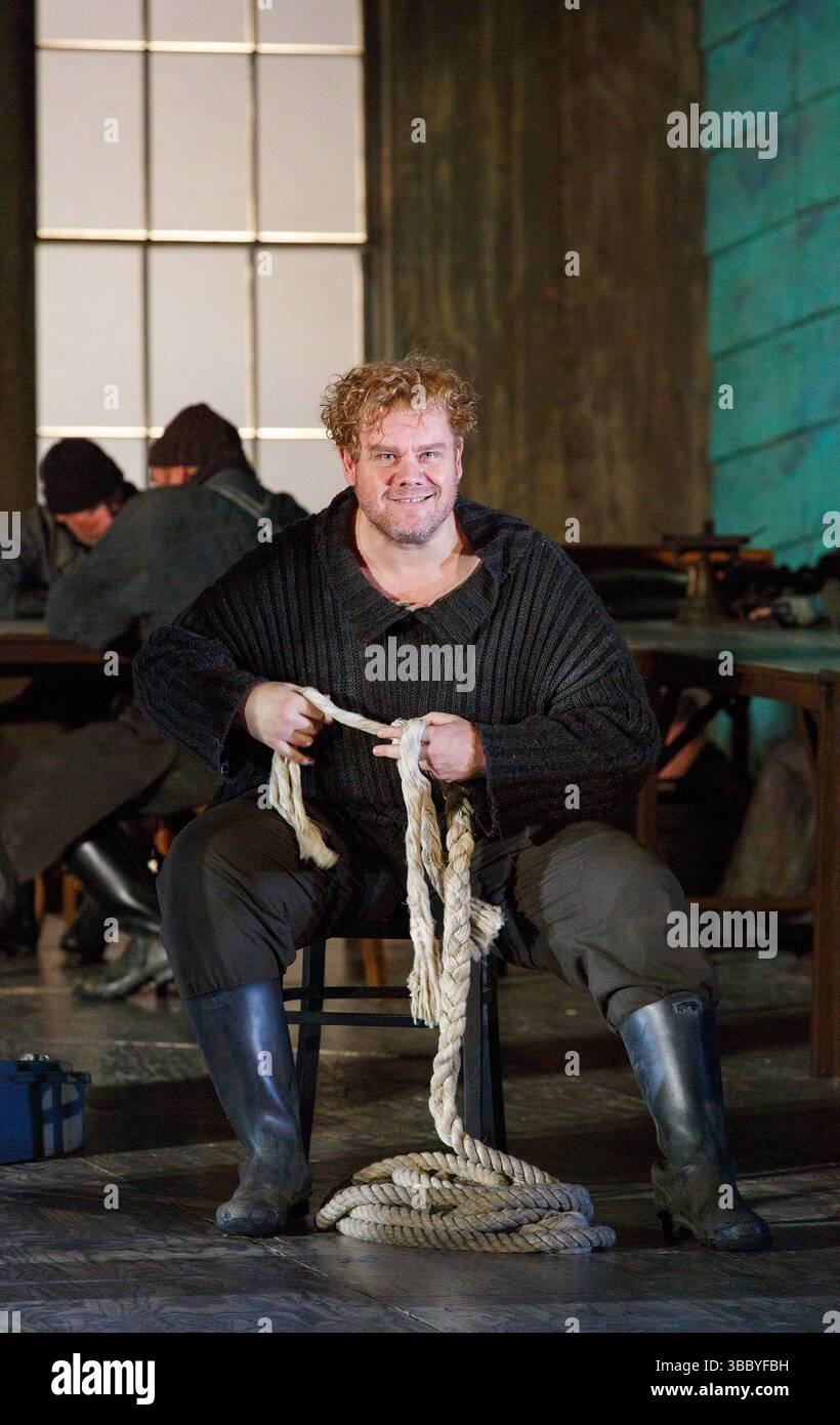 Peter grimes and coliseum hi-res stock photography and images - Alamy