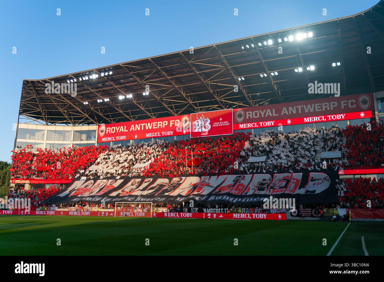 Standard Liège vs Royal Antwerp: Jupiler Pro League Preview, Team News, and Fan Ban Updates Standard Liège vs Royal Antwerp: Jupiler Pro League Preview, Team News, and Fan Ban Updates