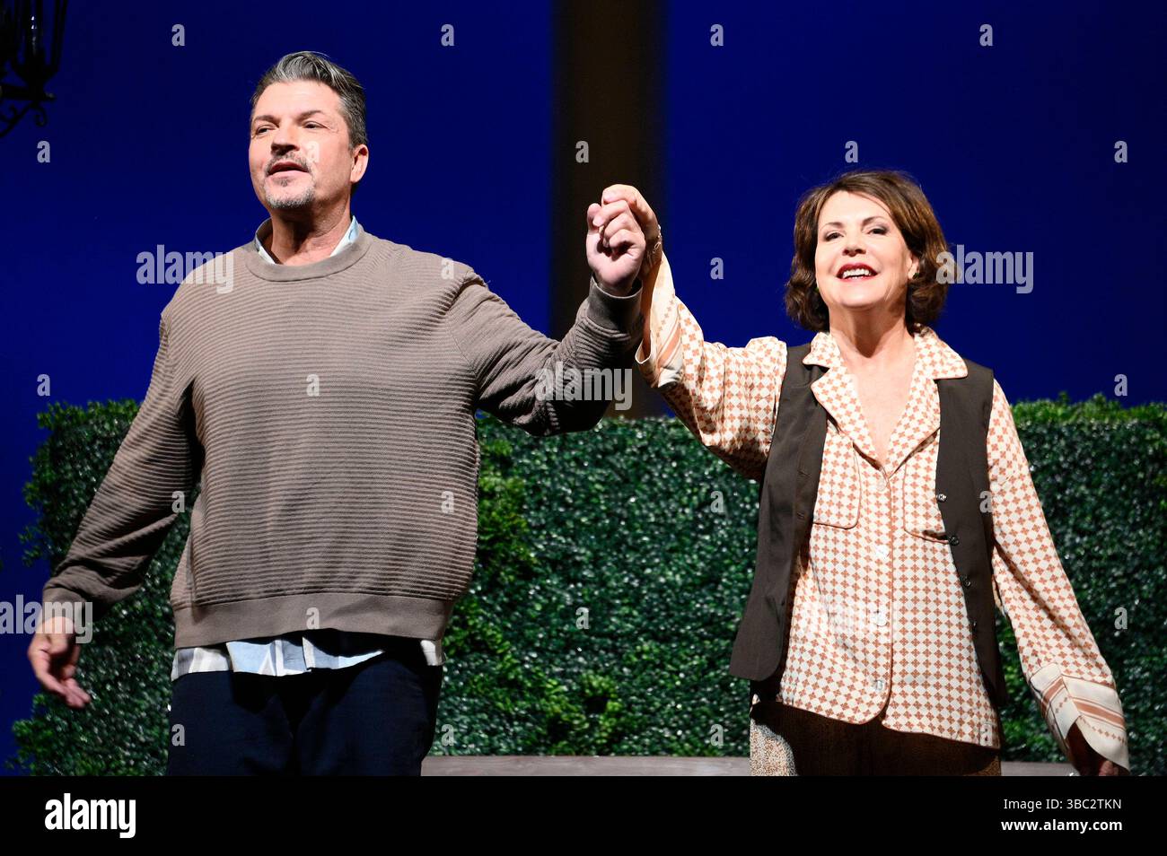 Hardy Krüger jr. und Janina Hartwig bei der Premiere des Theaterstücks ...