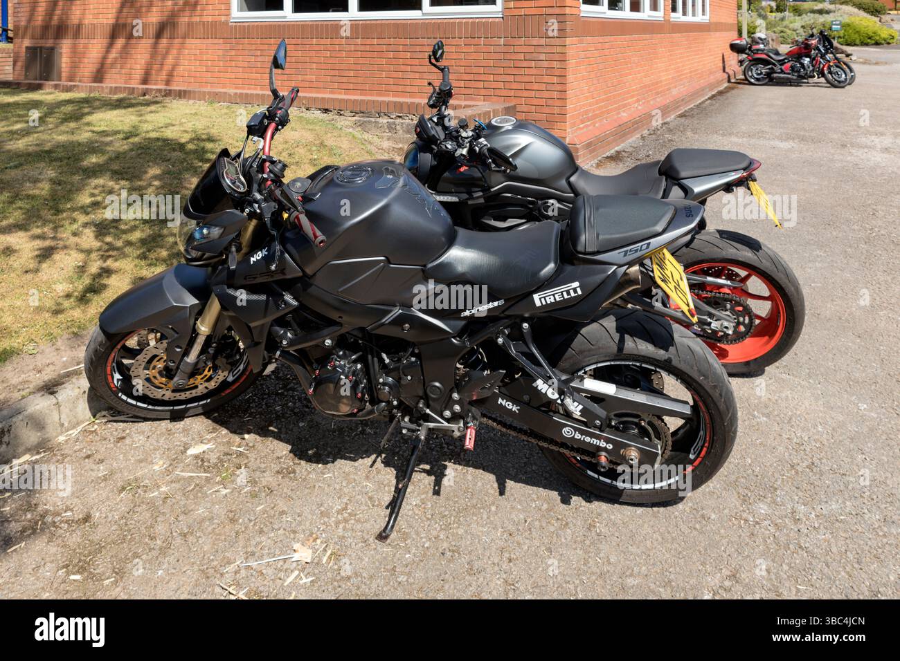 Suzuki gsr750 hi-res stock photography and images - Alamy