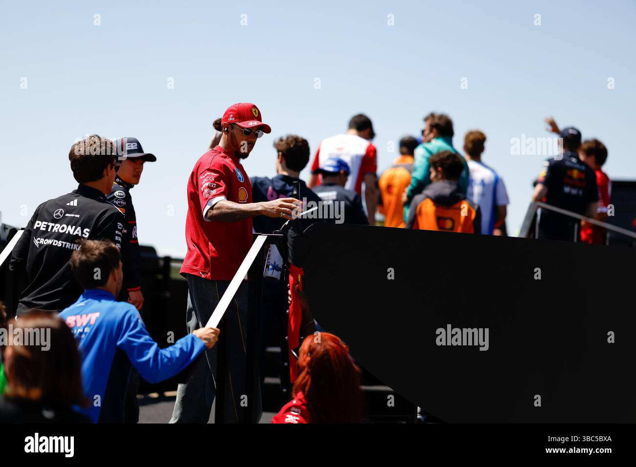 Imola, Italie. 18th May, 2025. HAMILTON Lewis (gbr), Scuderia Ferrari SF-25, portrait during the Formula 1 AWS Gran Premio del Made in Italy e Dell'Emilia-Romagna 2025, Emilia Romagna Grand Prix 2025, 7th round of the 2025 FIA Formula One World Championship from May 16 to 18, 2025 on the Autodromo Internazionale Enzo e Dino Ferrari, in Imola, Italy - Photo Javier Jimenez/DPPI Credit: DPPI Media/Alamy Live News Stock Photo