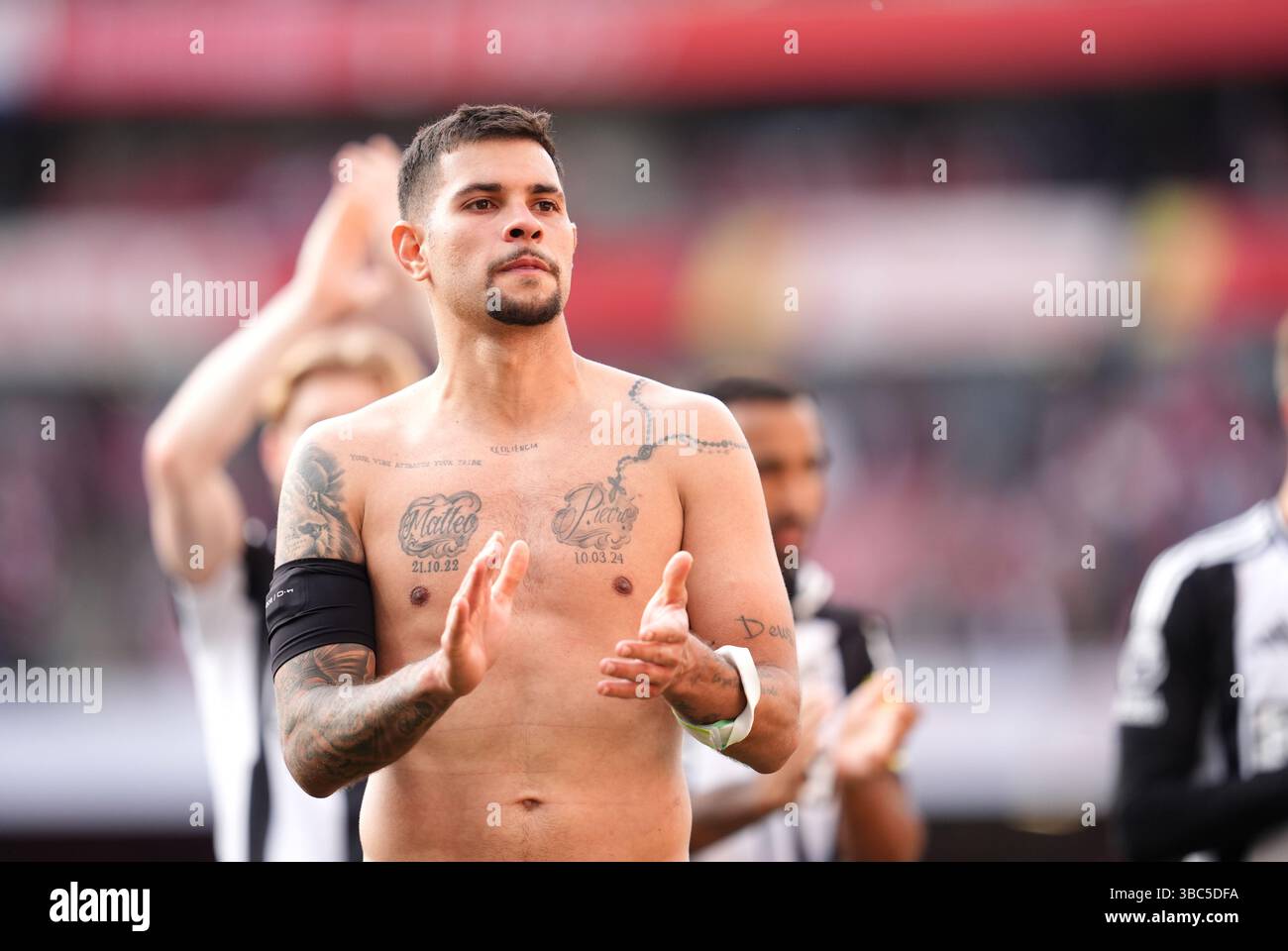 Newcastle United's Bruno Guimaraes applauds the fans following the ...