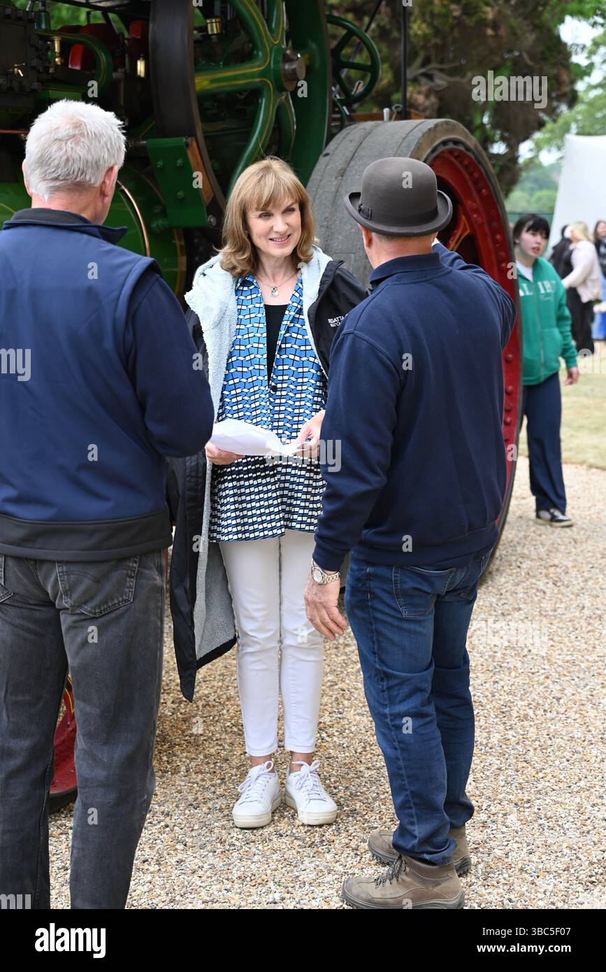 BBC TV Presenter Fiona Bruce At Antiques Roadshow Sunday 18 May Stock 
