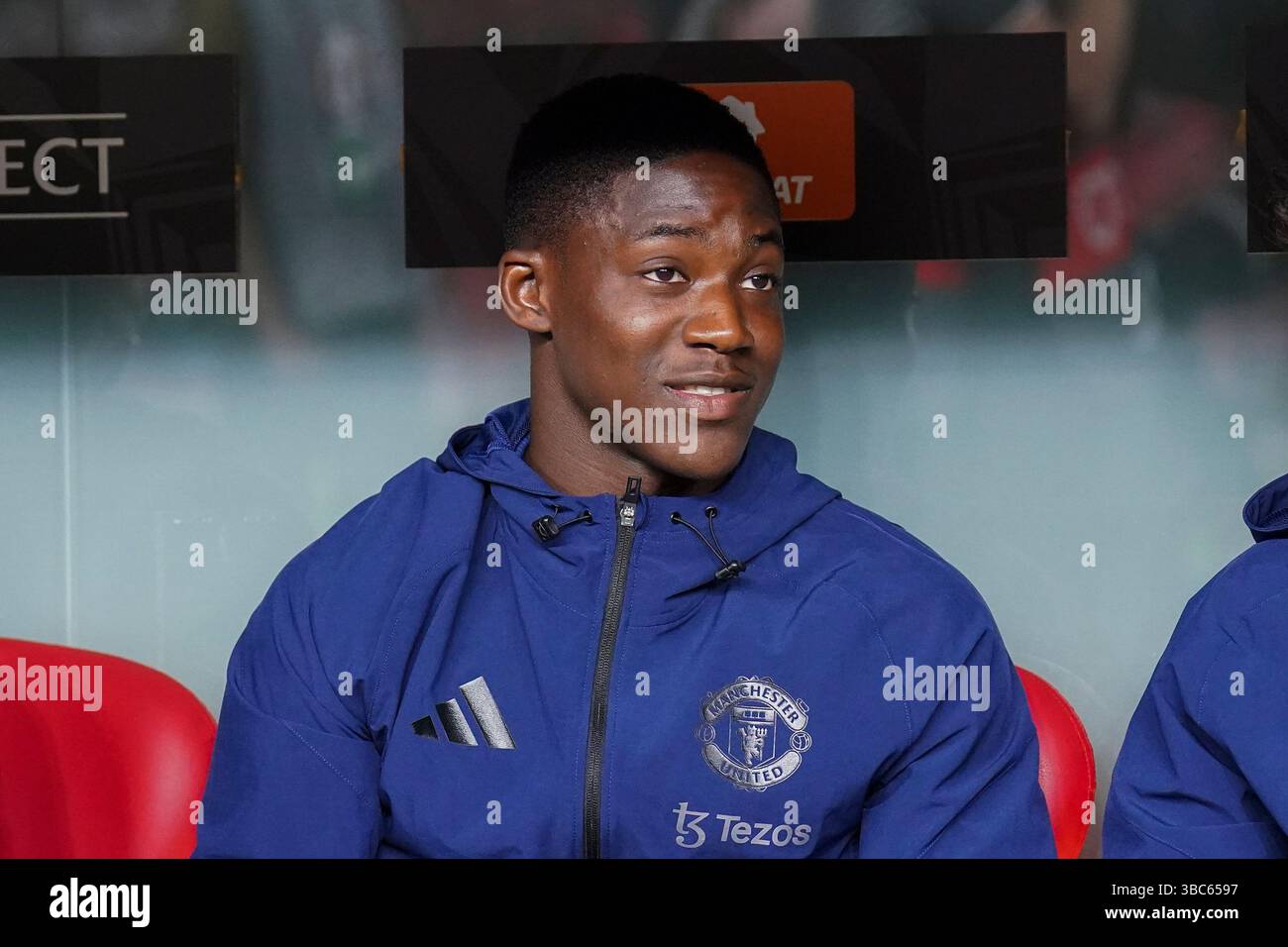 Kobbie mainoo bench 2025 hi-res stock photography and images - Alamy