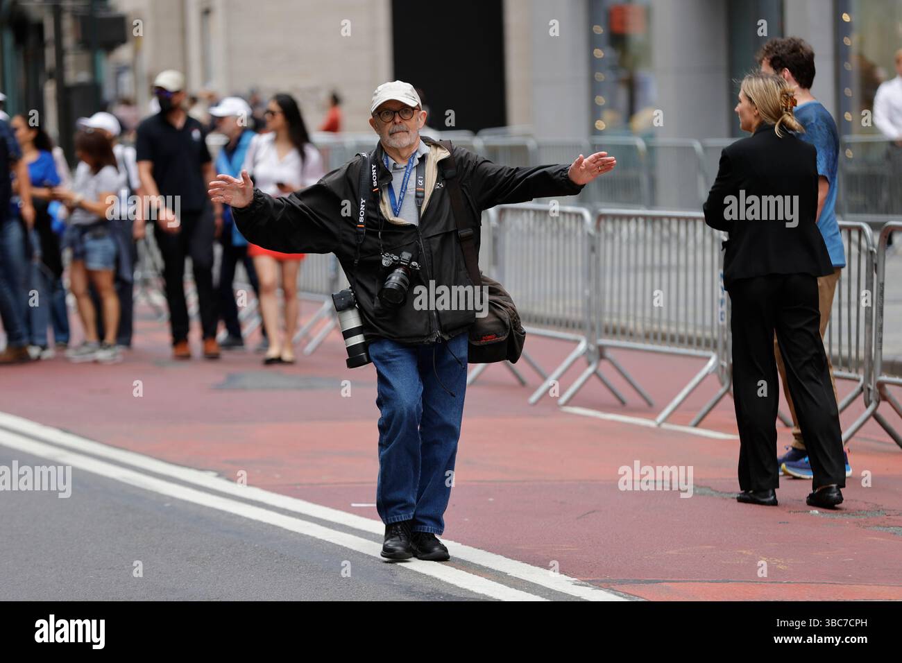 NEW YORK, NEW YORK - MAY 18, 2025: Photographer Richard Drew (911 