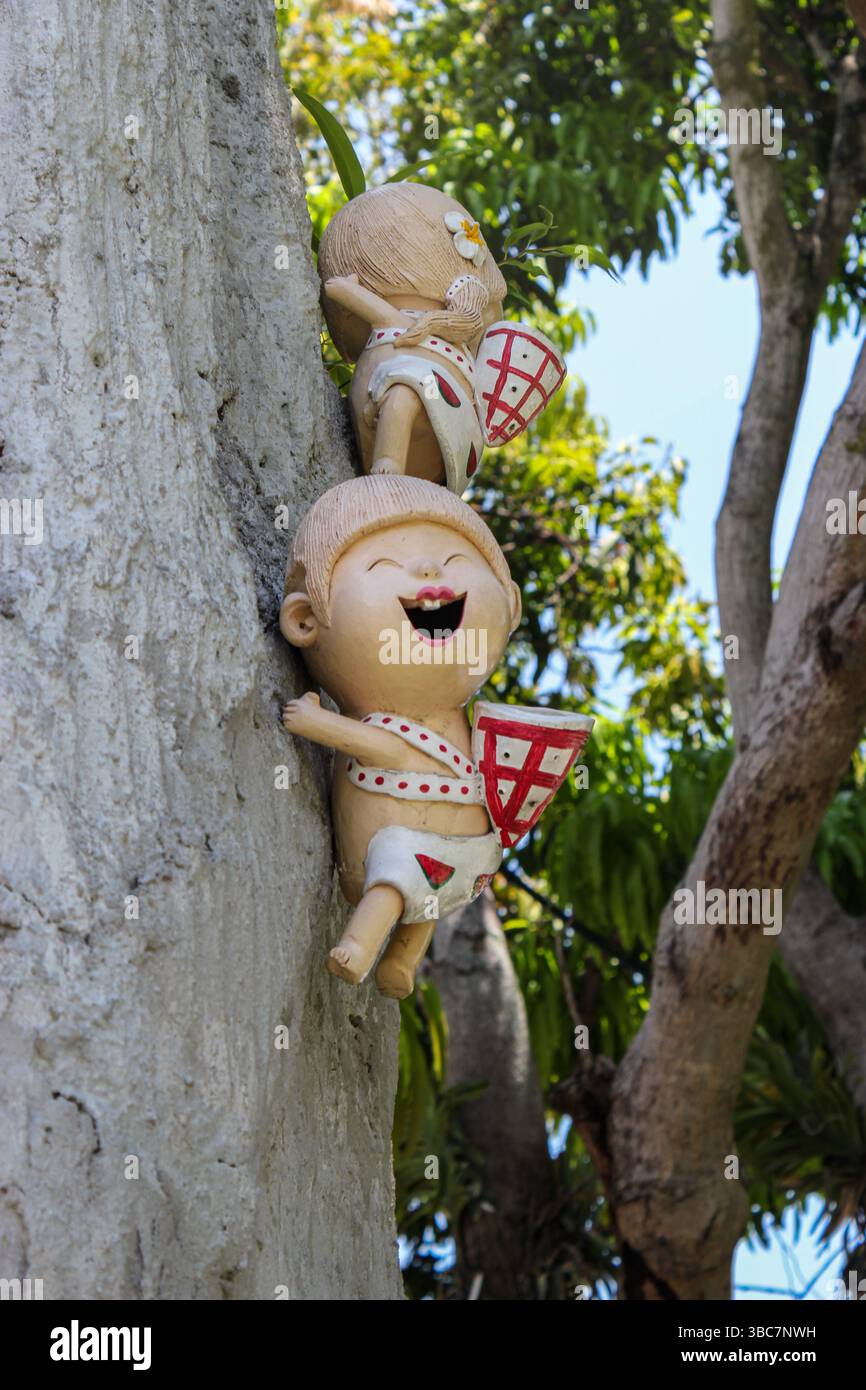 Artistic figurines hi-res stock photography and images - Alamy