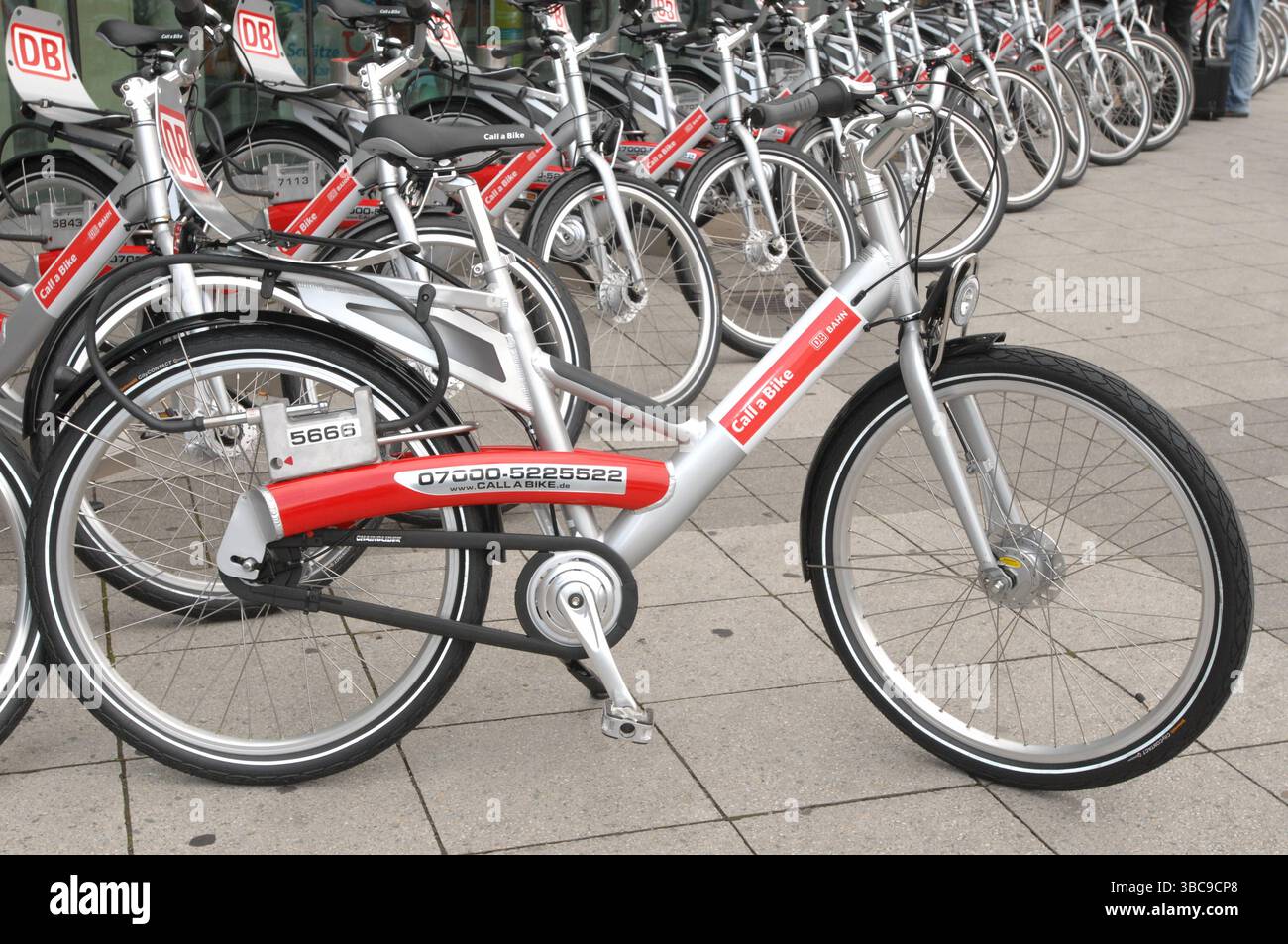 litelok fahrradschloss x1 High Security Bicycle Lock D-Lock Armoured Resistant Angle Grinder Certified Sold Secure Diamond Sports & Outdoors Radfahren hält fit und Permanently fused to a Auto Münzhalter Gewicht:20g - Bald wieder verfügbar