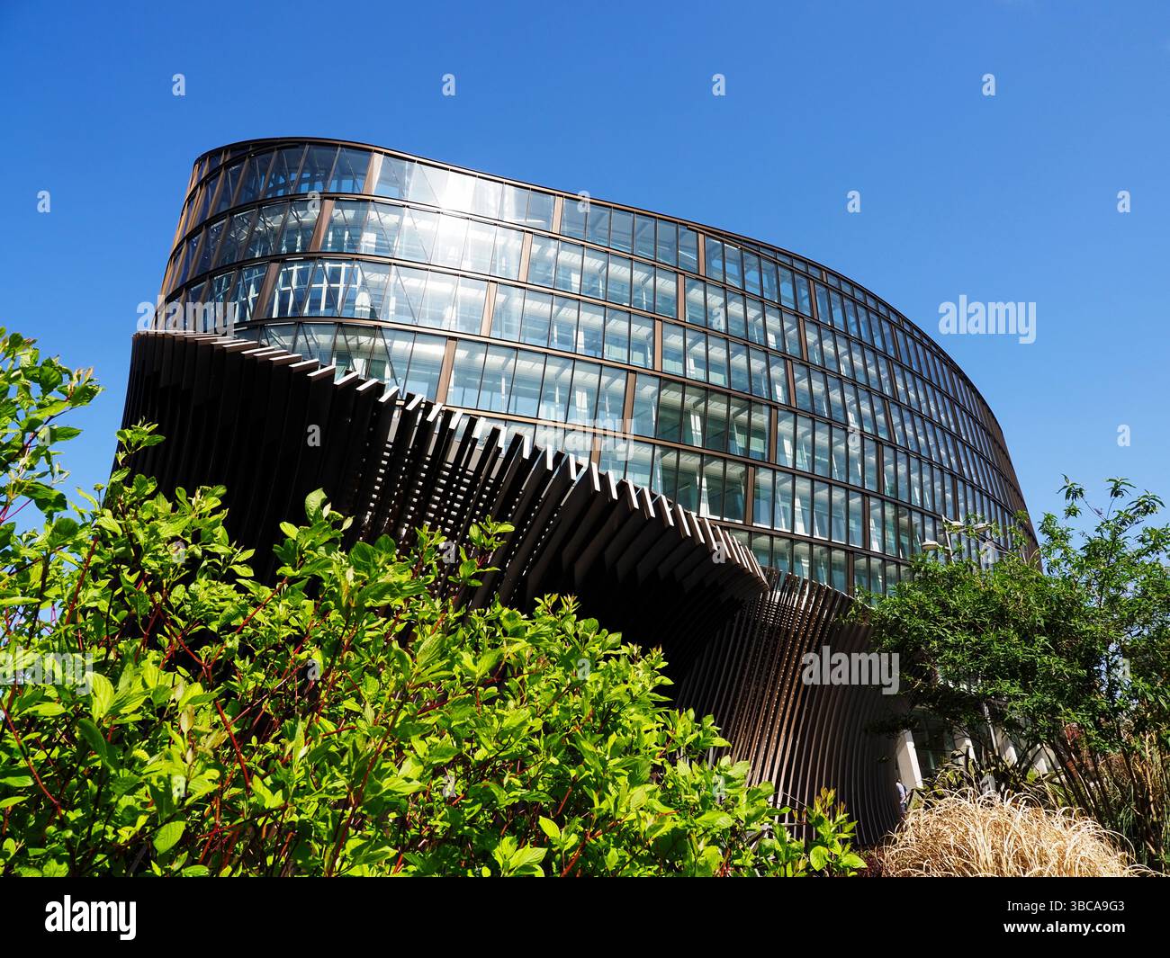 Modern Sculptures in front of the Co-operative Group HQ Builidng at No 1 Angel Square Manchester Greater Manchester England Stock Photo