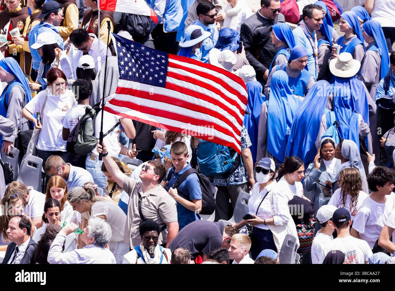 Pope Roma Flag Usa flag During a Holy Mass for the Beginning of the Pontificate of ...