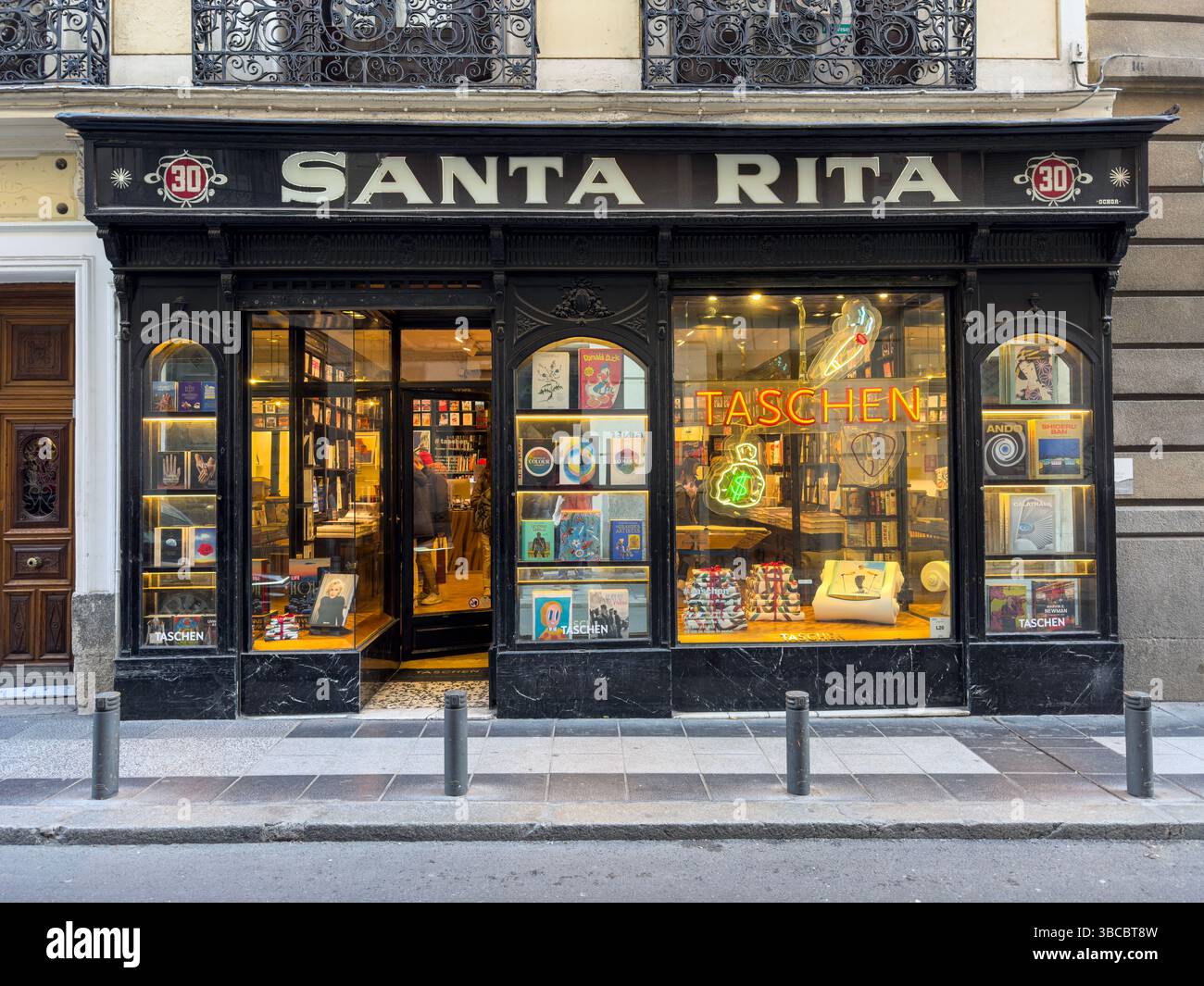 TASCHEN Store Madrid, Santa Rita, Calle Barquillo, bookstore, Madrid, Spain Stock Photo