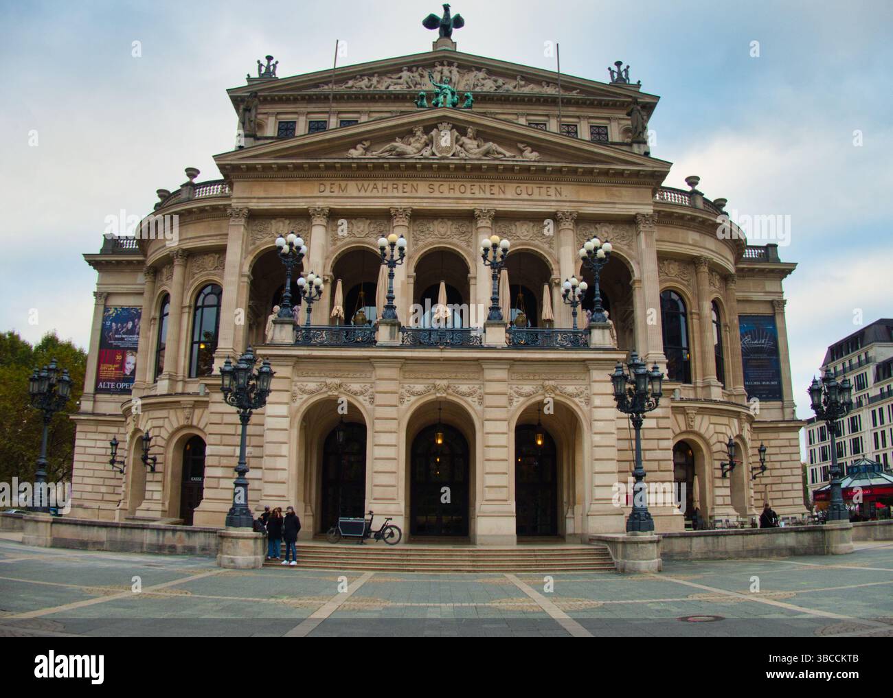 Timeless pedestrian hi-res stock photography and images - Alamy