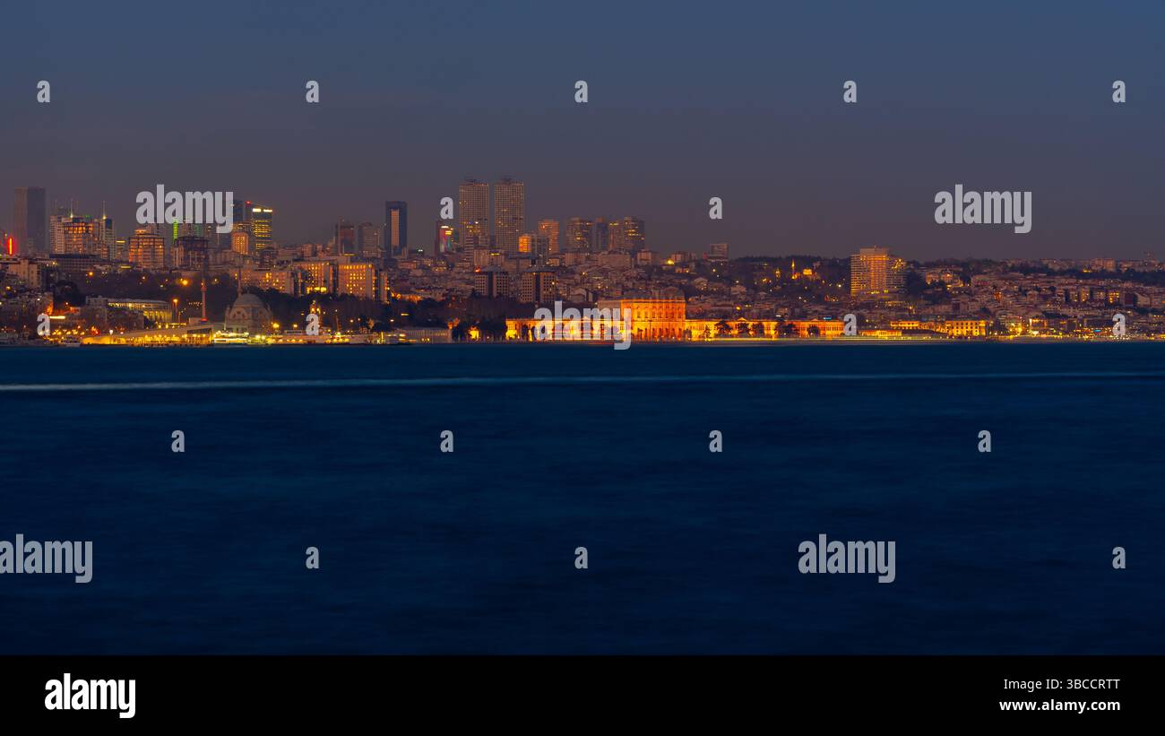 Night view of the Bosphorus Strait and Istanbul city. Travel Stock ...