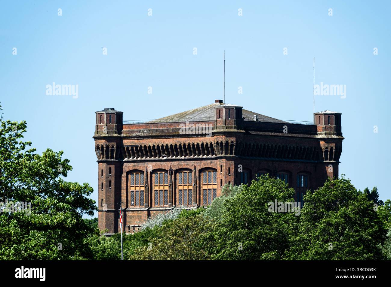 Bremen, umgedrehte Komode, alter Wasserspeicher 11.05.2025, Bremen ...