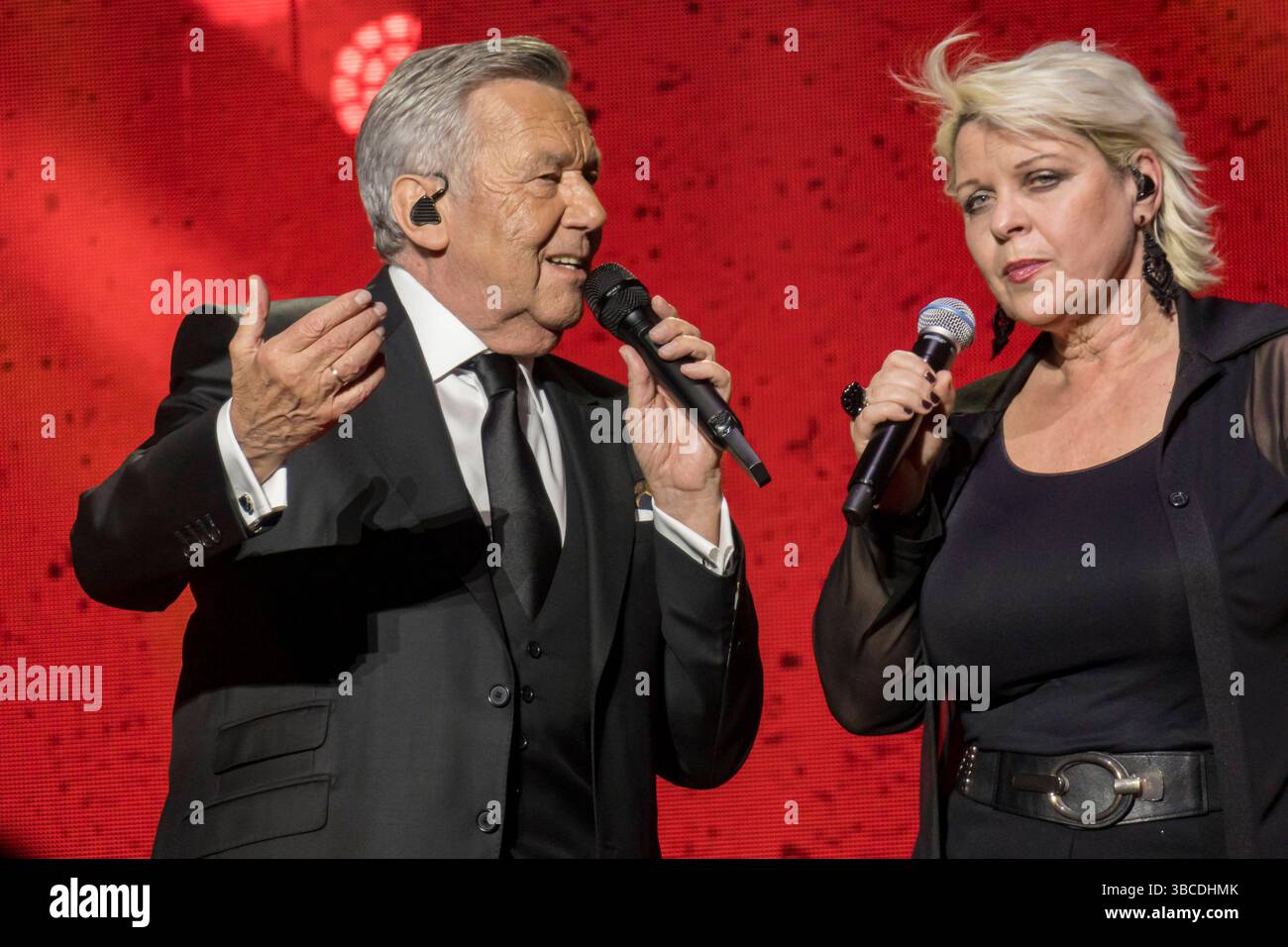 Eiben hi-res stock photography and images - Alamy