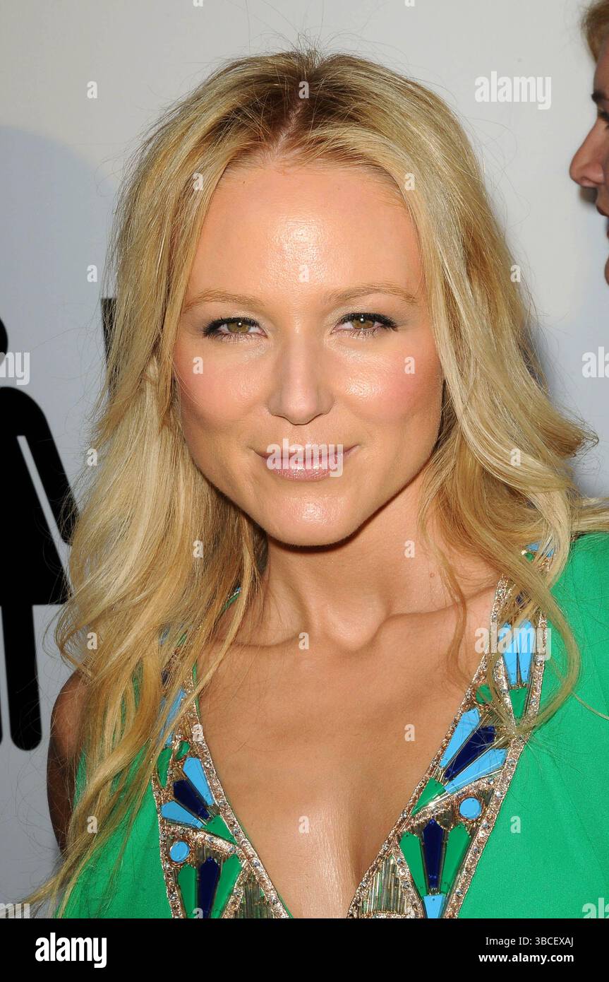 Jewel Kilcher at the Premiere of 'The Ugly Truth' held at the Cinerama Dome in Hollywood, Los Angeles - 16 July 2009 Stock Photo