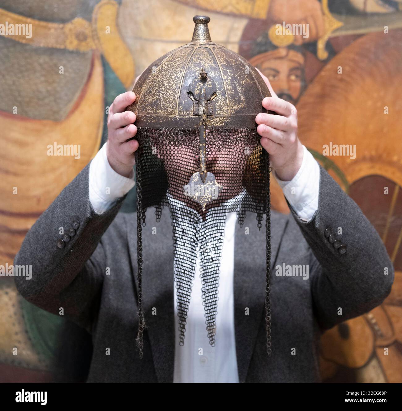 Rare safavid gold damascened steel helmet hi-res stock photography and ...