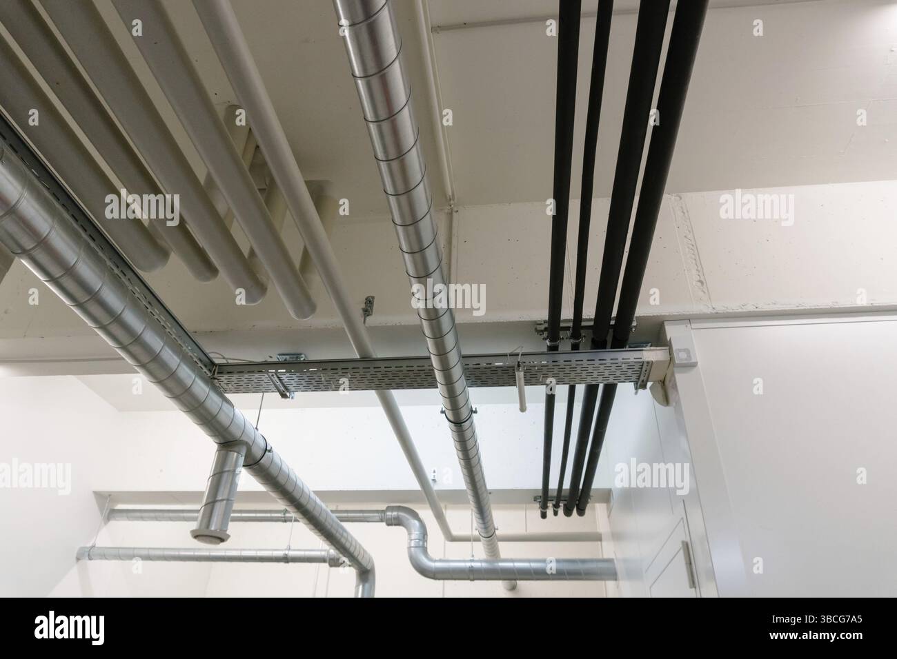 A closer look at Exotic Metal Pipes For Apartment Gas Supply And Treatment Systems