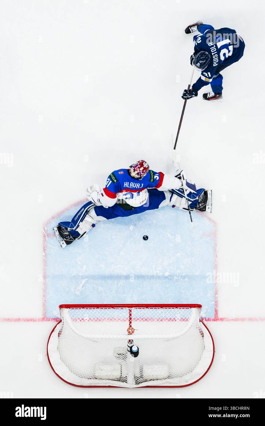 Patrik Puistola Finland hockey goal highlight Looking Ahead