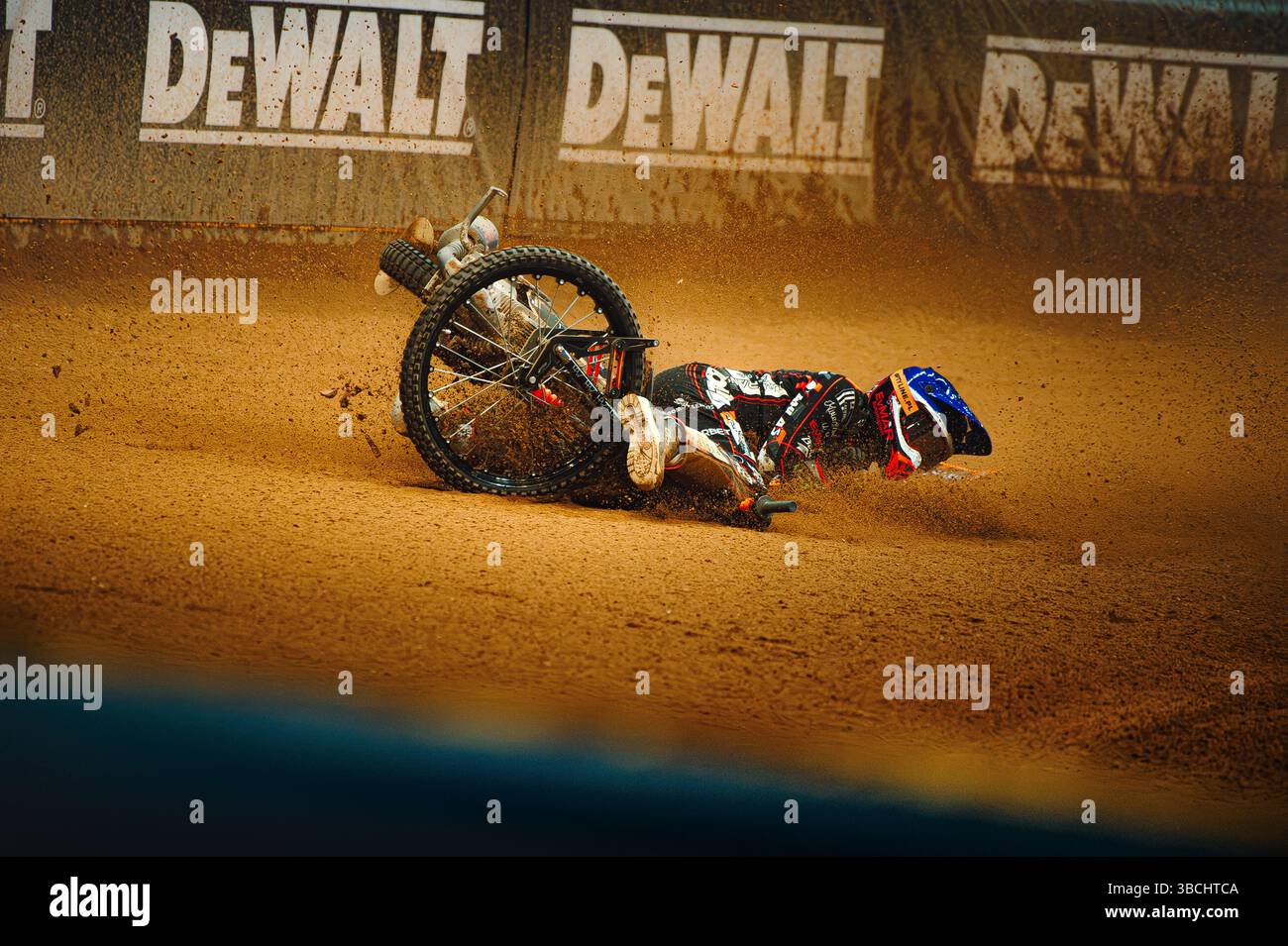 WARSZAWA, POLAND – MAY 17, 2025: Orlen Oil FIM Speedway Grand Prix of Poland in PGE Narodowy 2025. In photo Jan Kvěch during crash with Bartosz Zmarzlik. Stock Photo