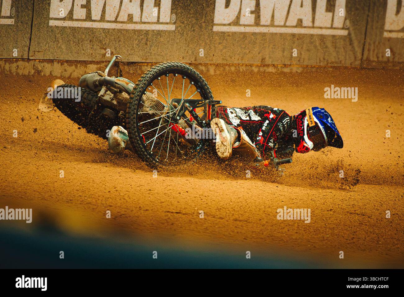 WARSZAWA, POLAND – MAY 17, 2025: Orlen Oil FIM Speedway Grand Prix of Poland in PGE Narodowy 2025. In photo Jan Kvěch during crash with Bartosz Zmarzlik. Stock Photo