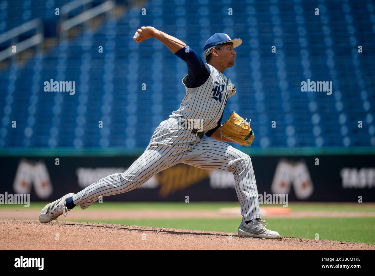 Rice Owls pitcher Davion Hickson (38) during an American Athletic