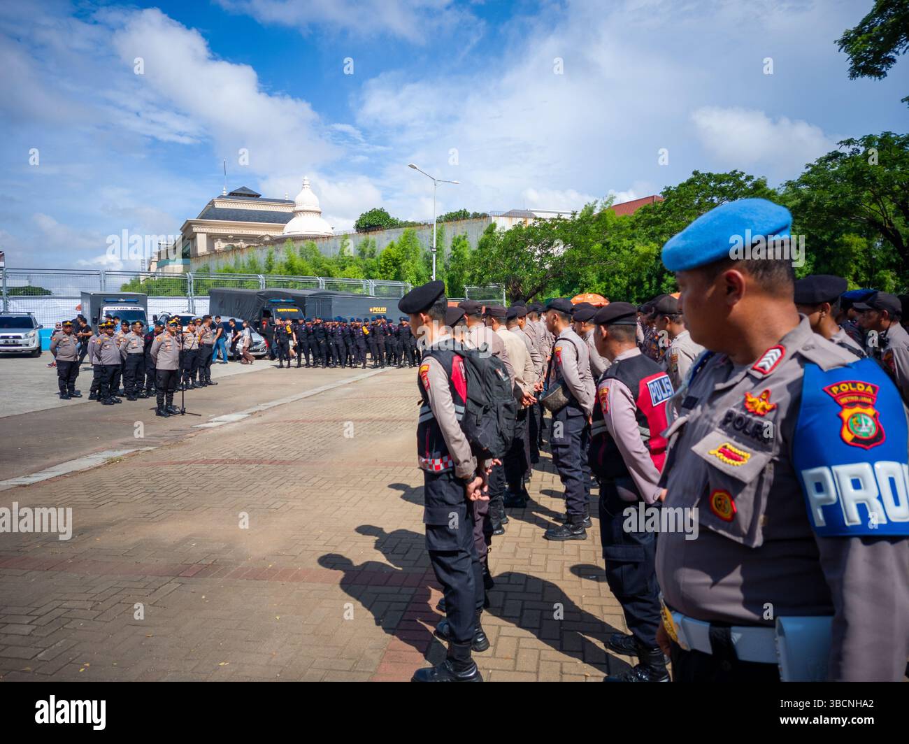 Indonesia police uniform hi-res stock photography and images - Alamy