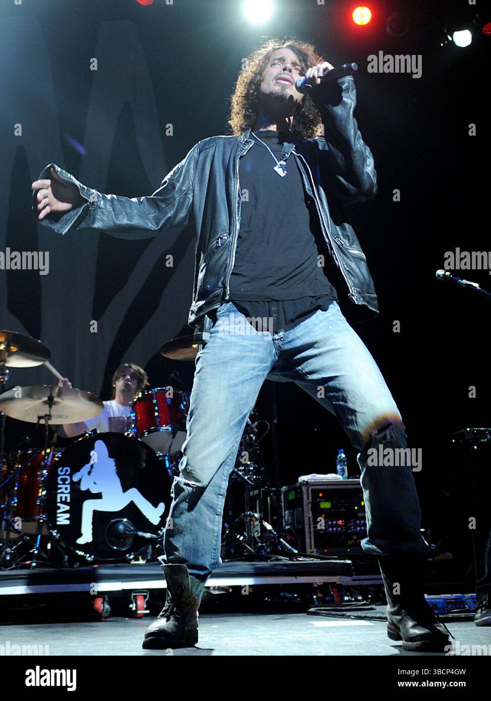 "chris cornell" 2009 hi-res stock photography and images - Alamy
