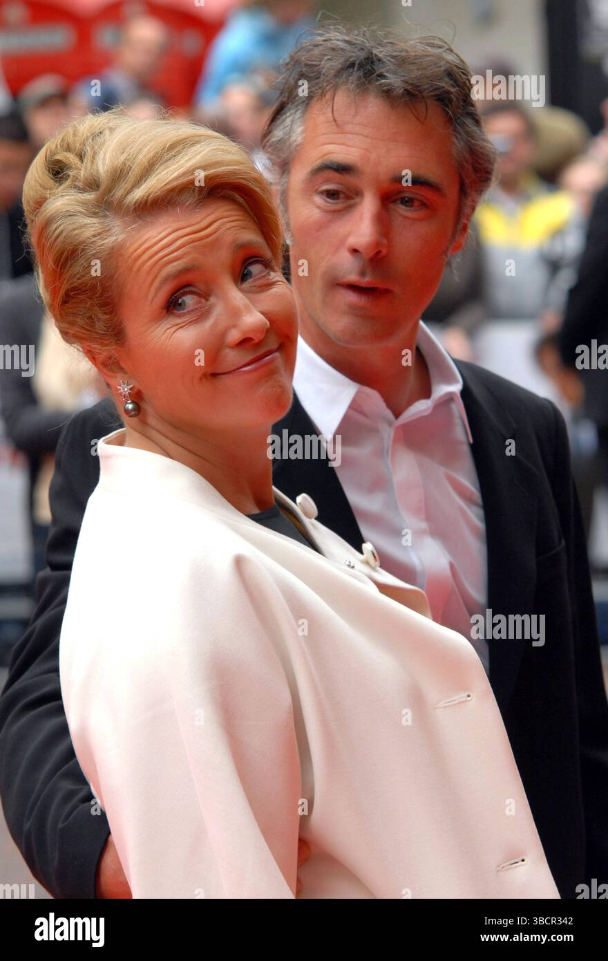 Greg thompson hi-res stock photography and images - Page 3 - Alamy, image size:880x1390