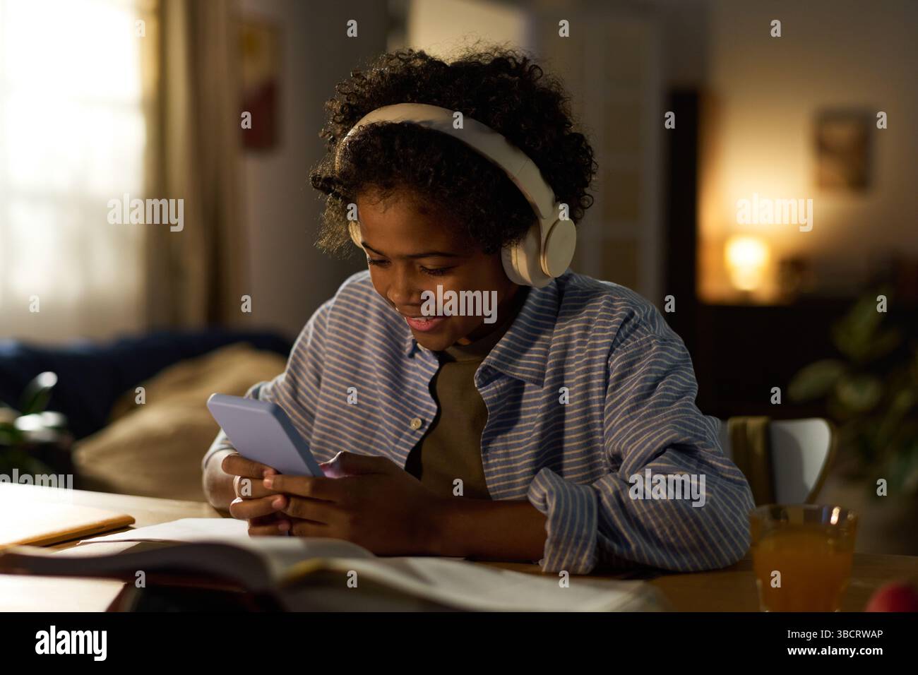 Focus african american boy hi-res stock photography and images - Alamy
