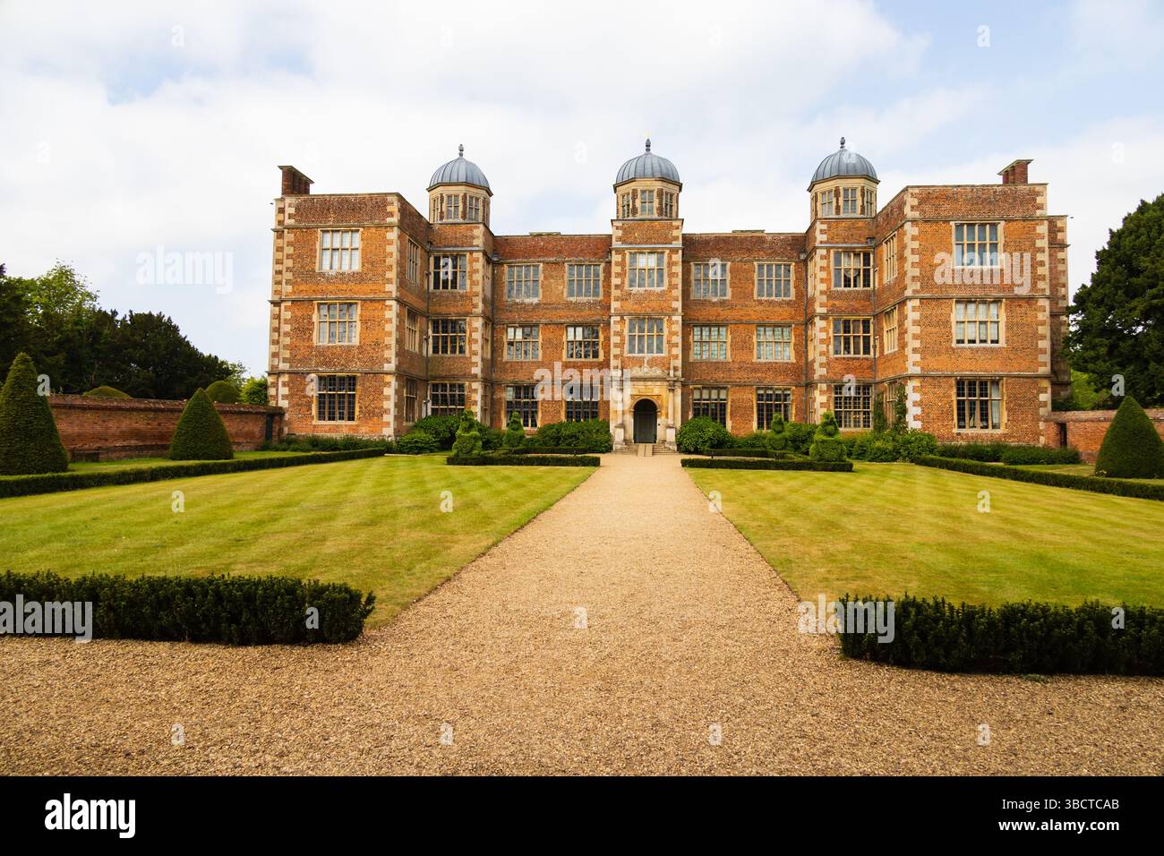 Doddington hall hi-res stock photography and images - Alamy