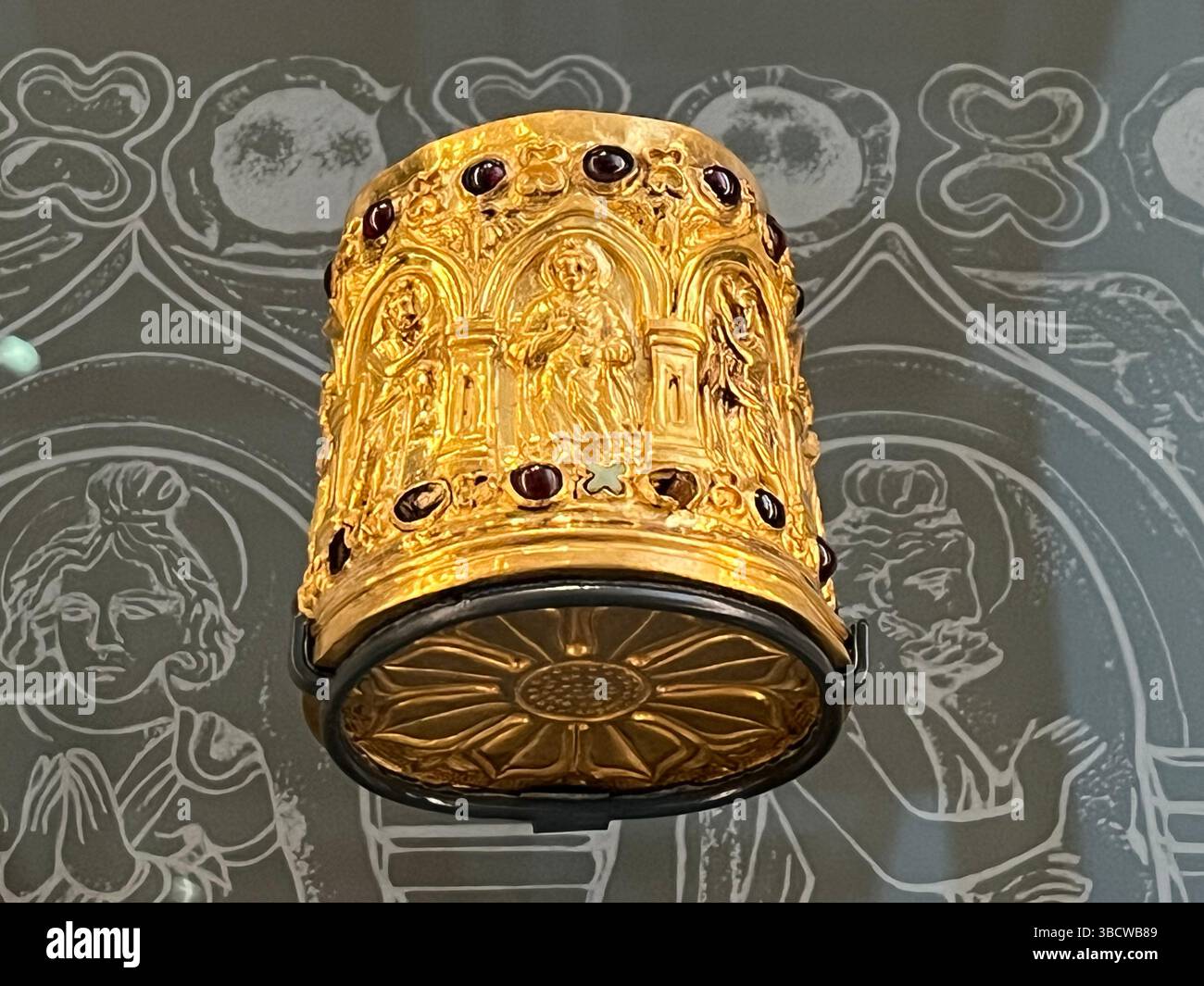 The Bimaran gold reliquary casket, British Museum, UK - Smartphone Captured Stock Image