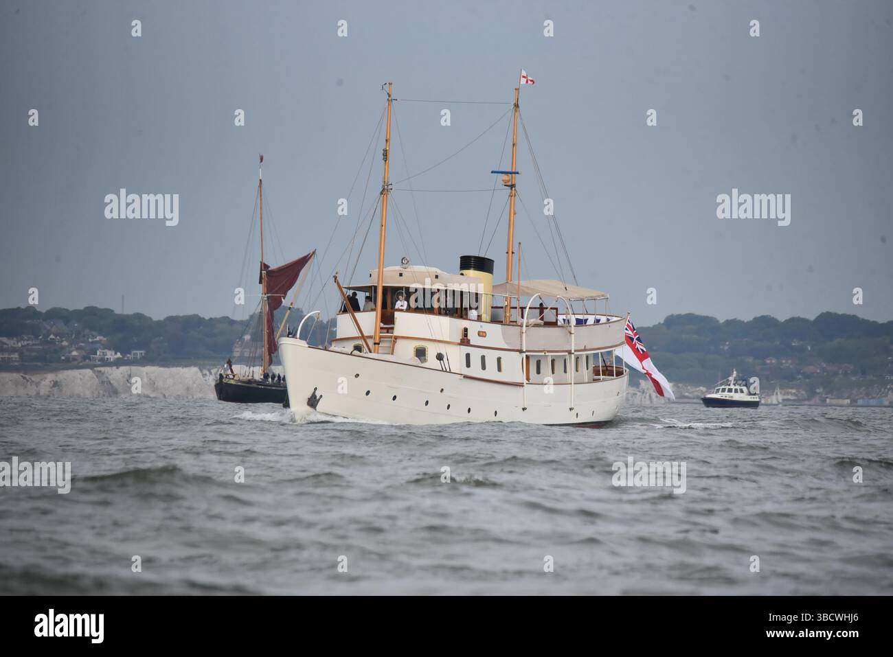 The Dunkirk Little ships flotilla leaving Ramsgate for Dunkirk on the ...