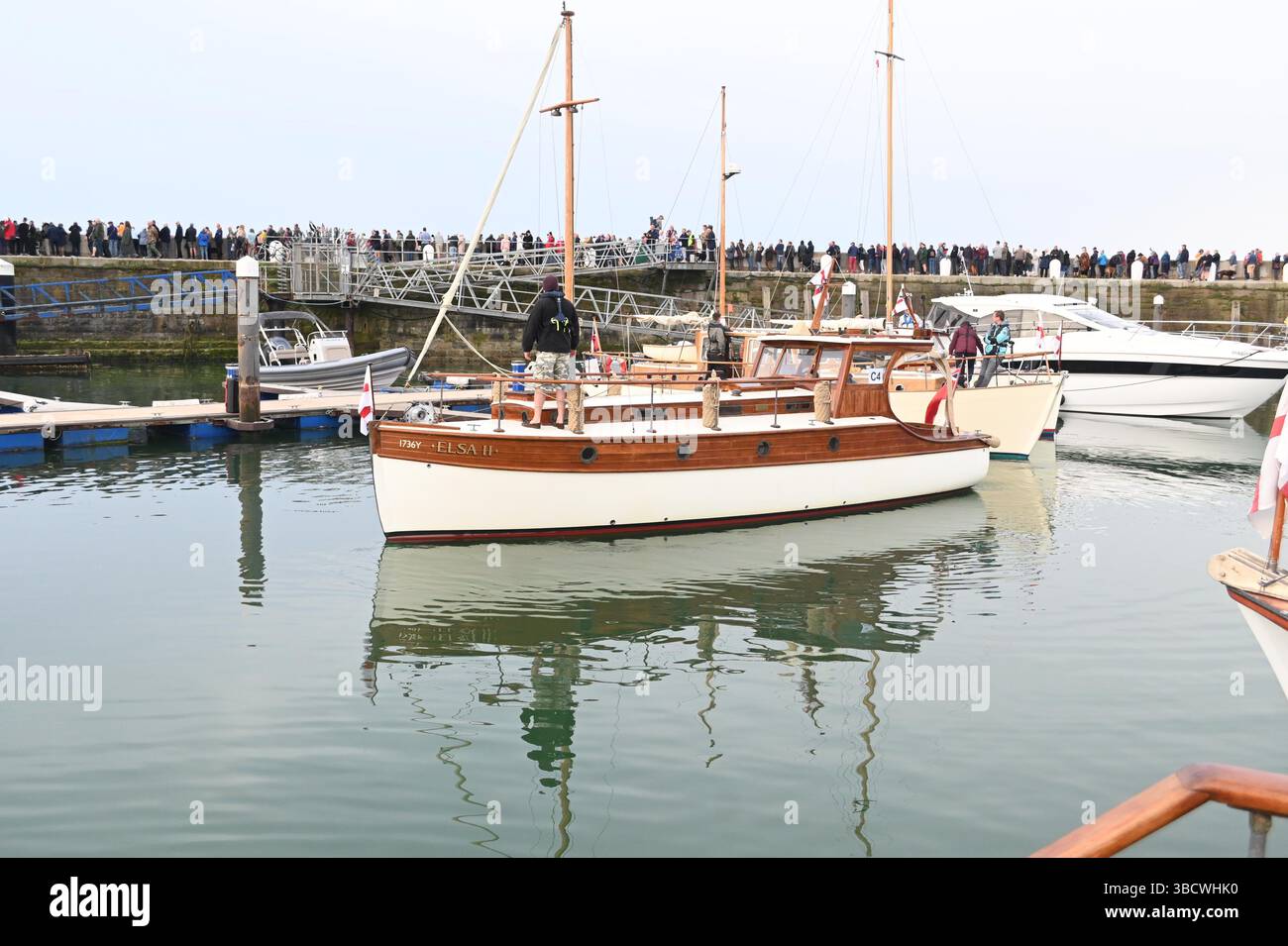 The Dunkirk Little ships flotilla leaving Ramsgate for Dunkirk on the ...