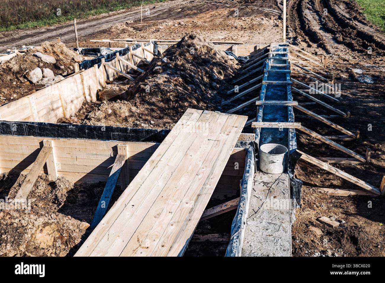 Strip foundation hi-res stock photography and images - Alamy