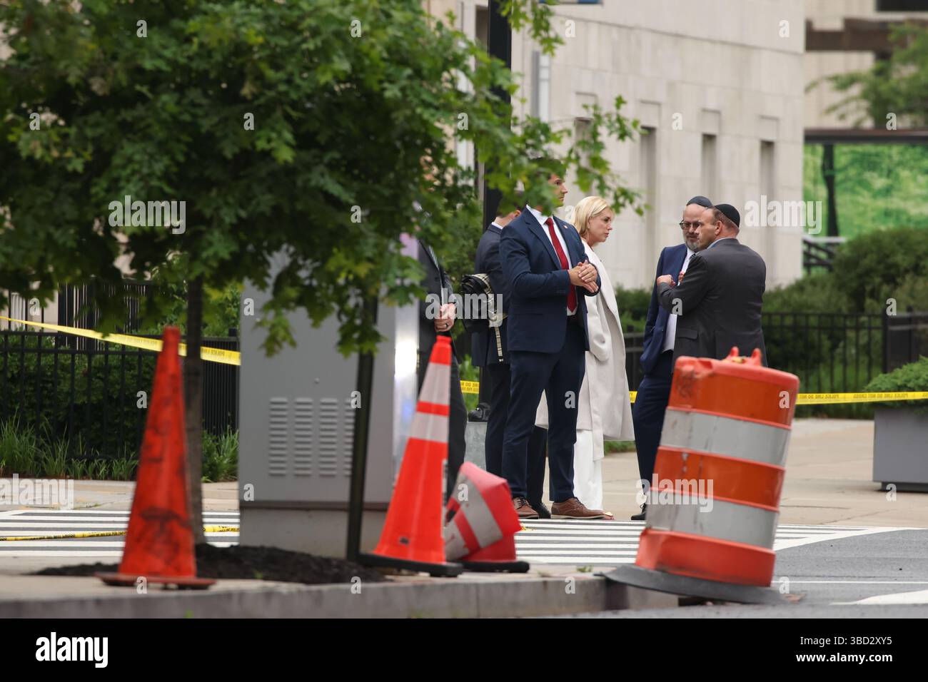 Washington, Dc, USA. 22nd May, 2025. U.S. Attorney General Pam Bondi visits the crime scene where two Israeli Embassy employees were shot dead overnight while leaving the Capitol Jewish Museum on May 22, 2025 in Washington, DC (Photo by Samuel Corum/Sipa USA) Credit: Sipa USA/Alamy Live News Stock Photo