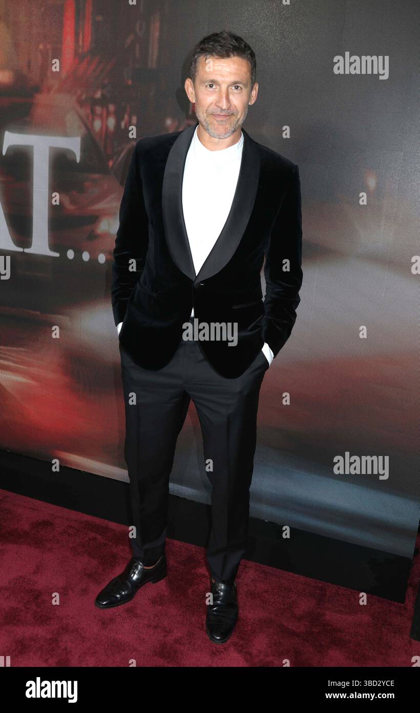 may-21-2025-new-york-new-york-usa-actor-jonathan-cake-seen-at-the