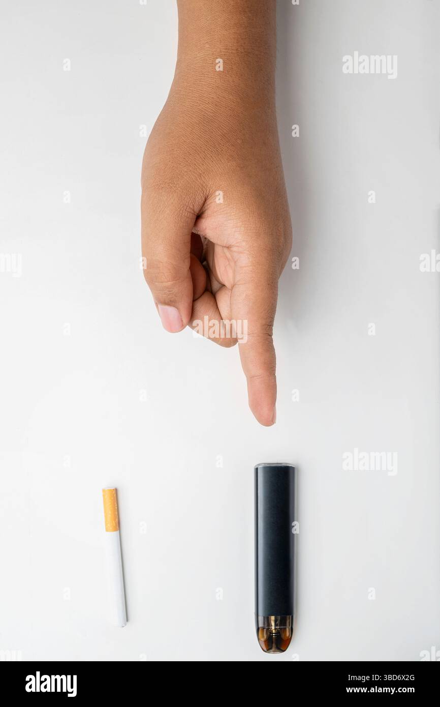 Electric cigarette smoke hi-res stock photography and images