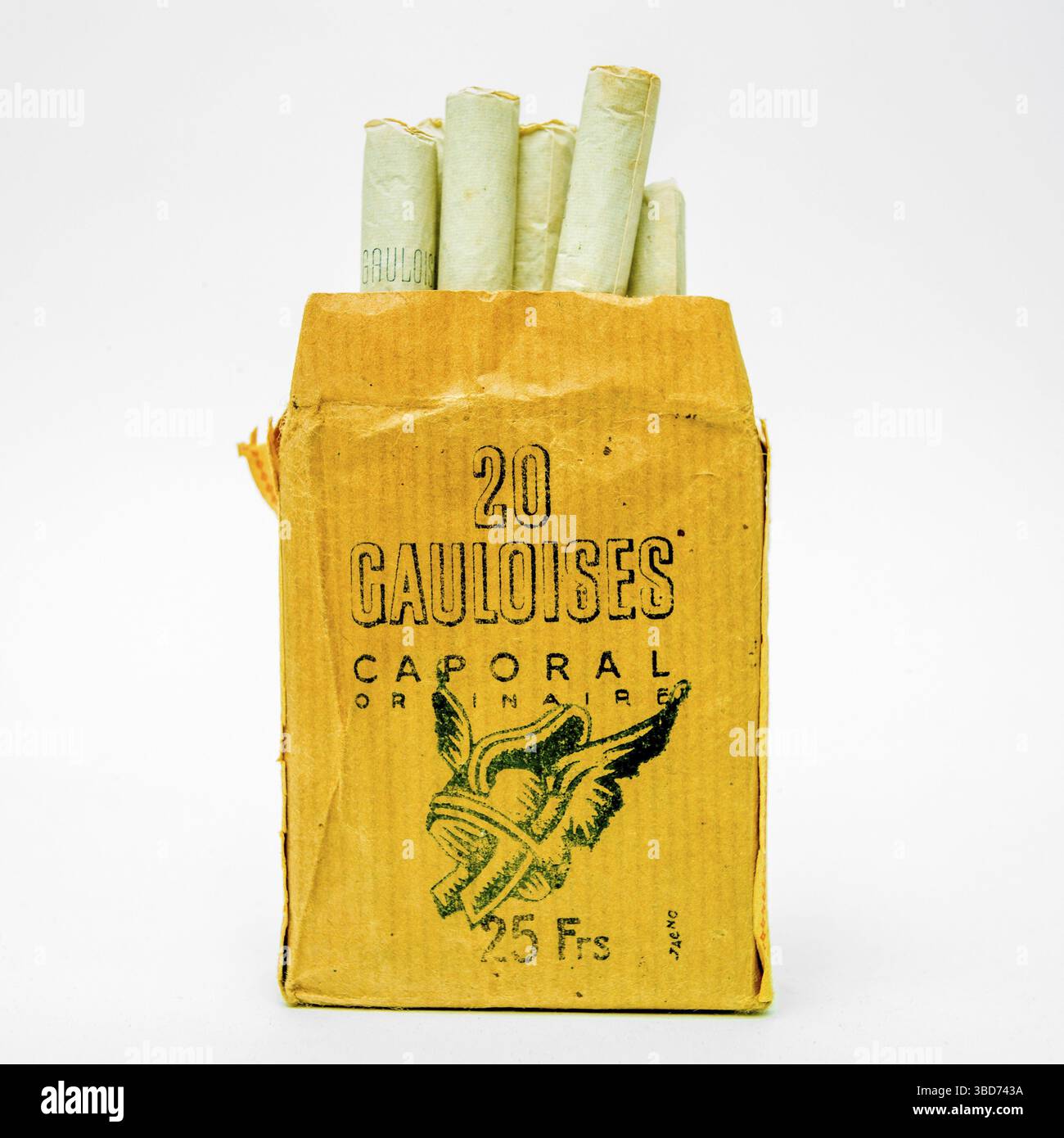 how much is a packet of cigarettes in france Tobacco pack cigarettes france hi-res stock photography and images