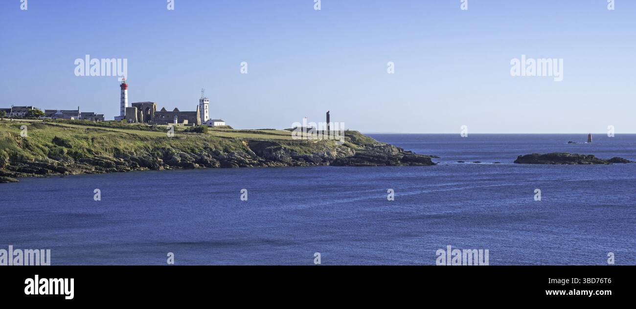 The Pointe Saint Mathieu with its semapahore, lighthouse, abbey ruins ...