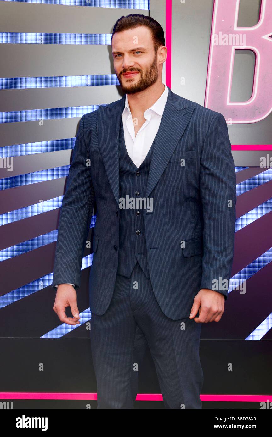 Robert Maaser Bei Der Des Kinofilms Ballerina Im Cineworld Robert Maaser Bei Der Des Kinofilms Ballerina Im Cineworld Leicester Square London 22052025 Robert Maaser At The World Premiere Of The Movie Ballerina At Cineworld Leicester Square London 22 05 2025 Ballerina 5511 3BD78XR 