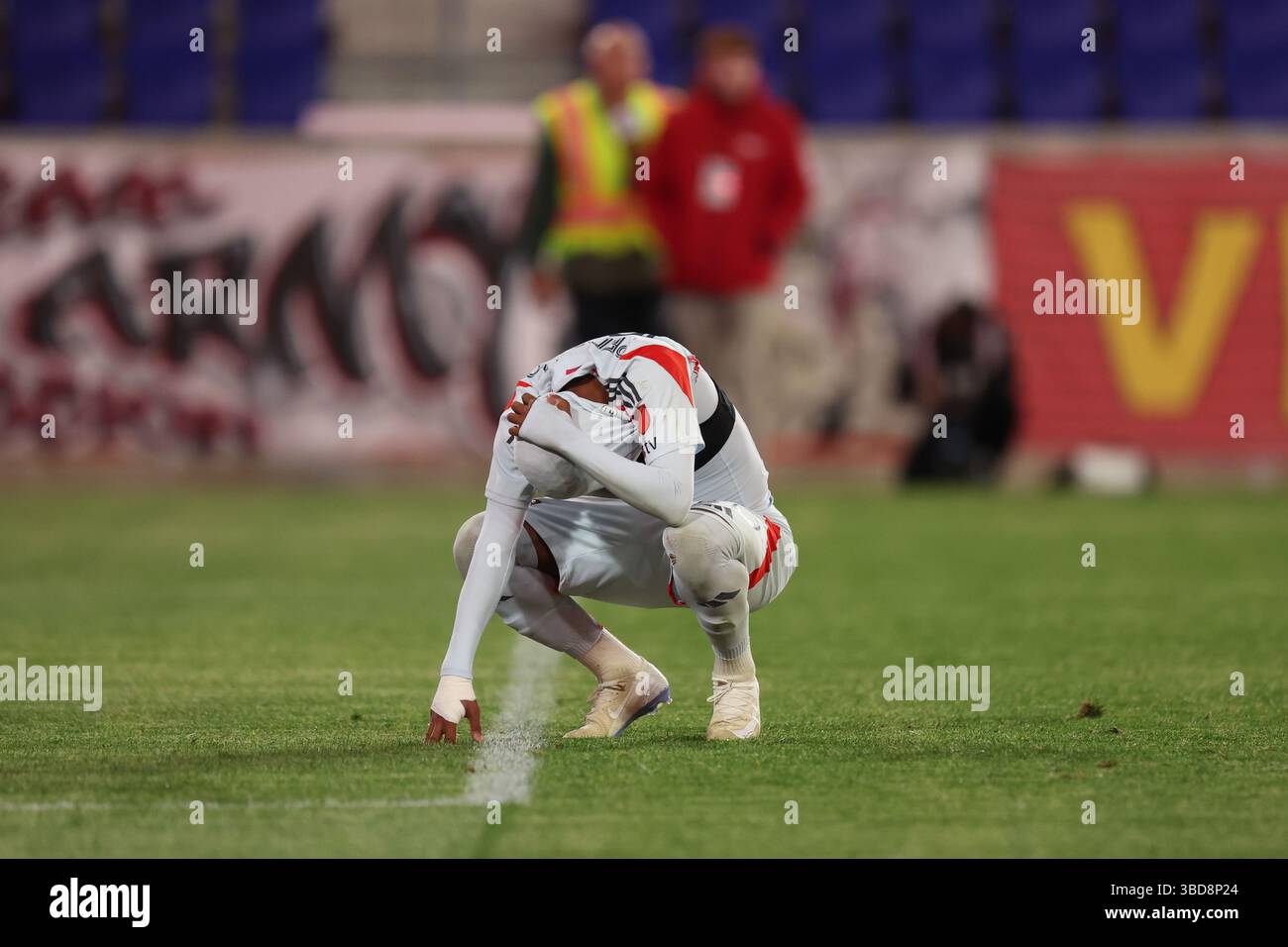Goalkeeper missing soccer ball hi-res stock photography and images - Alamy