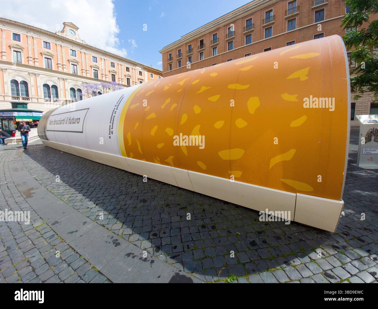 cigarette tunnel bolton Cigarette tunnel hi-res stock photography and images