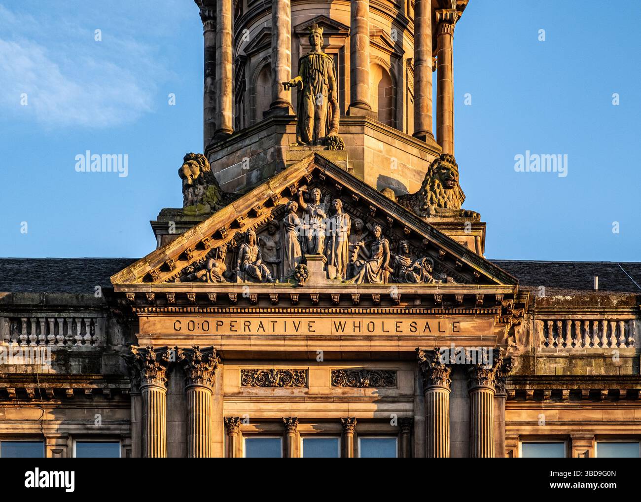 Iconic apartment building hi-res stock photography and images - Alamy