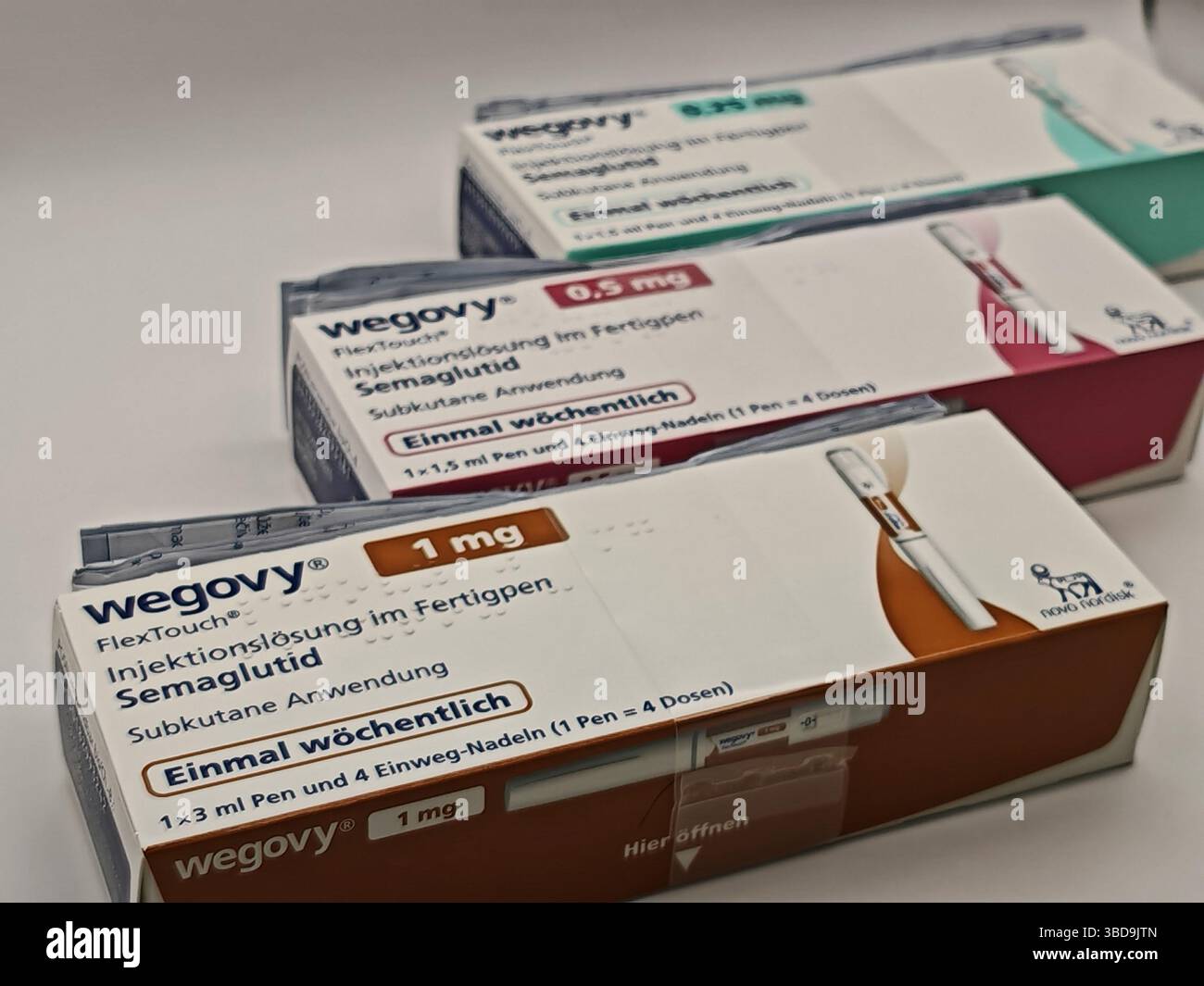 boots semaglutide Boots healthcare hi-res stock photography and images