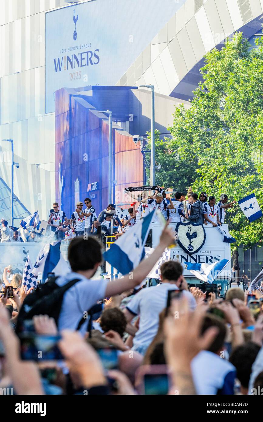 London, UK. 23rd May, 2025. Tottenham Hotspur celebrate their first ...