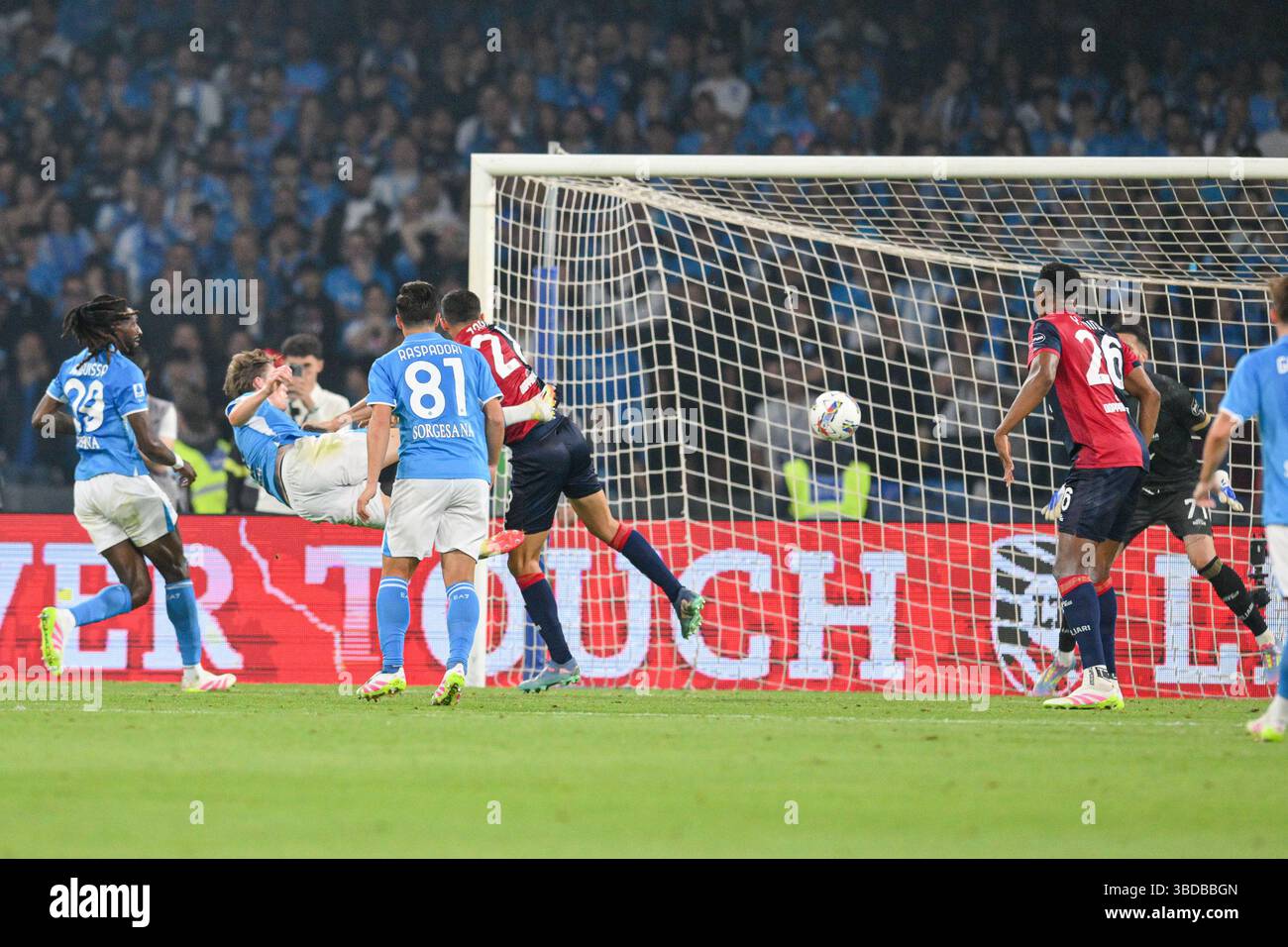High-Quality Mctominay Scores As Napoli Down Qarabag On Maradona Anniversary Picture Photography High-Quality Mctominay Scores As Napoli Down Qarabag On Maradona Anniversary Picture Photography