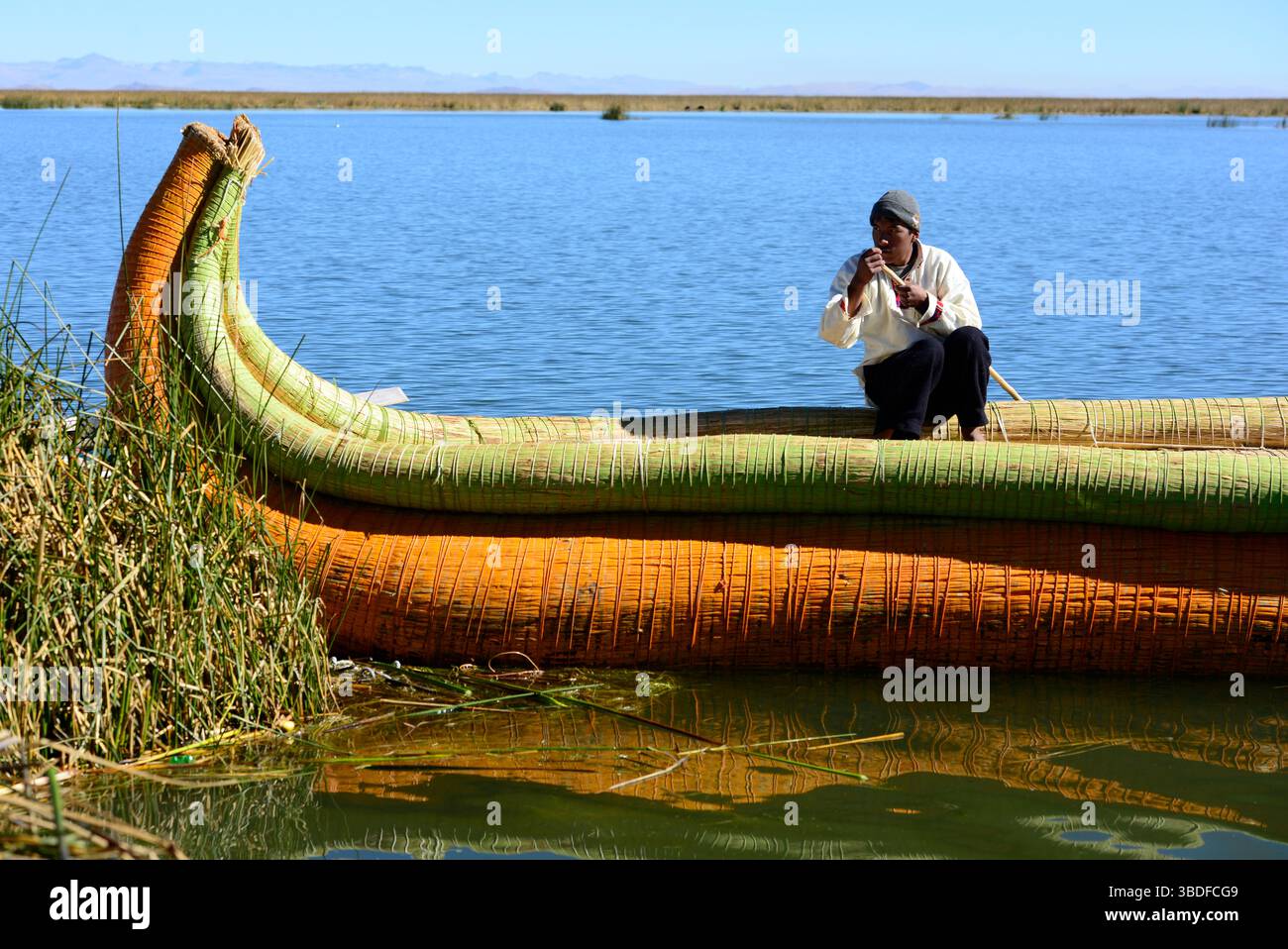 African Reed Boats Reed Boat on Lake Titicaca,Peru,South America Stock Photo - Alamy