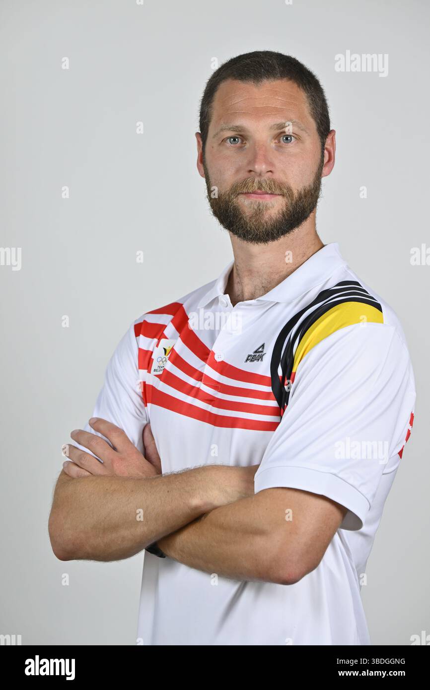 Brecht hi-res stock photography and images - Page 17 - Alamy